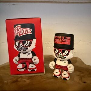 SUPERPLASTIC KRANKY SERIES 1 123KLAN GRAFFITI SPRAY PAINT CAN ART TOY
